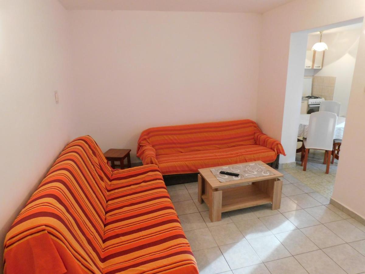 קרק Apartments Marica מראה חיצוני תמונה