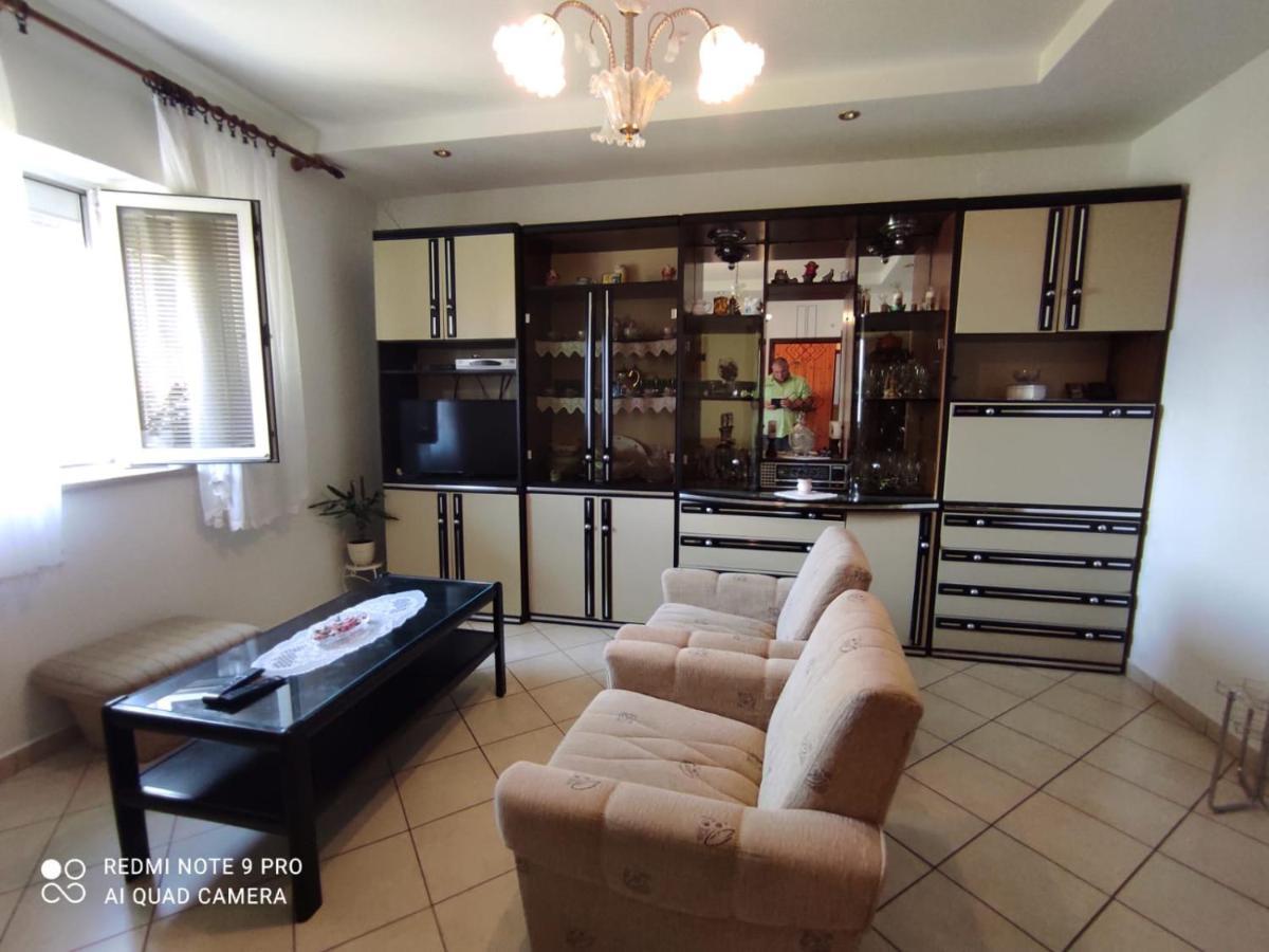 קרק Apartments Marica מראה חיצוני תמונה
