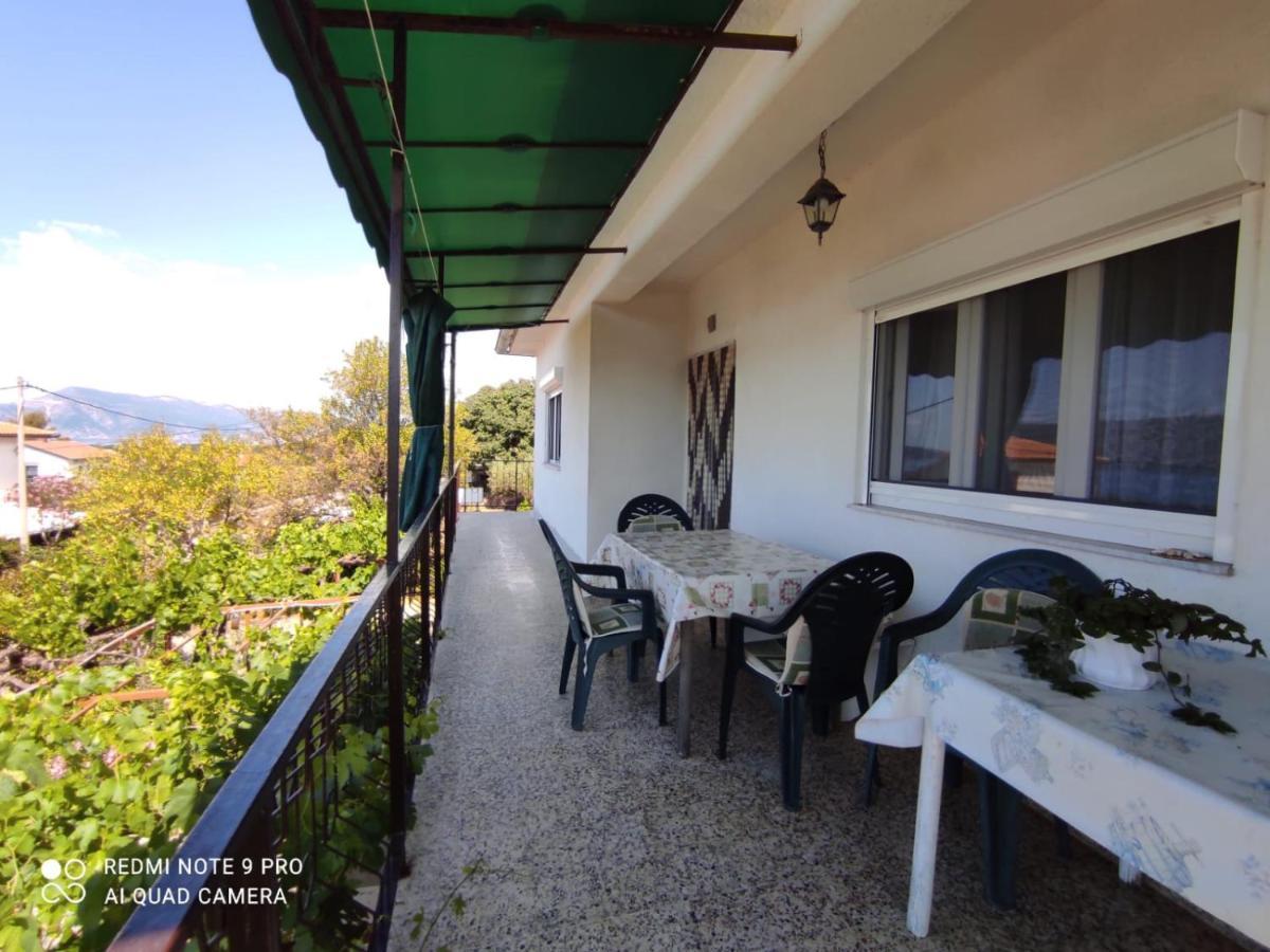 קרק Apartments Marica מראה חיצוני תמונה